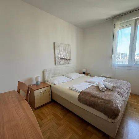 Mank1 City-center * Split