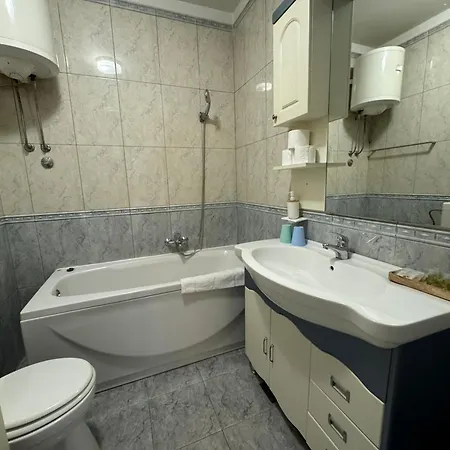 Mank1 City-center Split