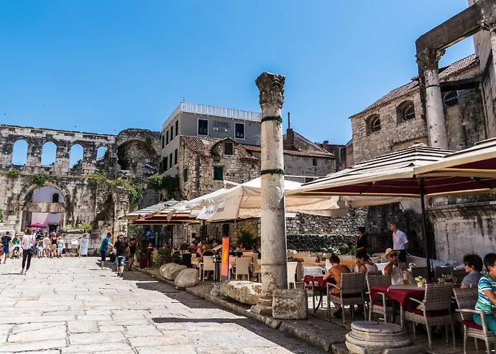 Mank1 City-center Split